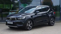 Zwart Gebruikt 2022 Volvo XC40 Inscription SUV | € 34.450 (Goede deal)