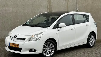 Wit Gebruikt 2011 Toyota Verso Business Edition MPV | € 6.990 (Eerlijke prijs)