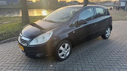 Gebruikt 2007 Opel Corsa Essentia Hatchback | € 1.450 (Goede deal)