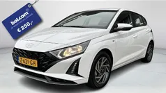 Wit Gebruikt 2024 Hyundai i20 Comfort Hatchback | € 19.950 (Eerlijke prijs)