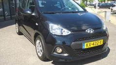 Zwart Gebruikt 2017 Hyundai i10 Comfort Hatchback | € 8.595 (Eerlijke prijs)