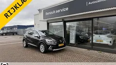 Zwart (metallic) Gebruikt 2021 Renault Captur Intens SUV | € 23.950 (Eerlijke prijs)