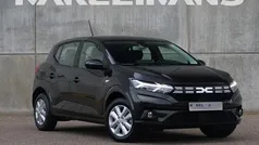 Zwart Gebruikt 2024 Dacia Sandero Expression Hatchback | € 15.950 (Super prijs)