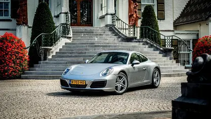 Grijs Occasion 2017 Porsche 911 Carrera 4 Coupé | € 97.950 (Super prijs)