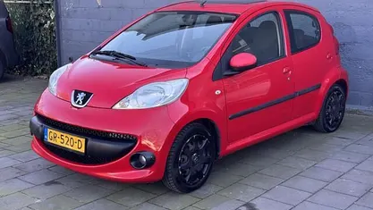 Occasion Peugeot 107 68 PK (50 kW) 2005 Rood Hatchback