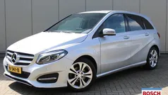 Gebruikt 2016 Mercedes B180 Ambition MPV | € 14.750 (Eerlijke prijs)