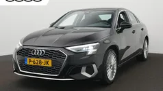 Zwart Gebruikt 2022 Audi A3 Advanced Sedan | € 26.900 (Eerlijke prijs)