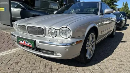 Occasion Jaguar XJR 396 PK (291 kW) 2005 Grijs Sedan
