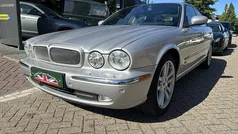 Grijs Gebruikt 2005 Jaguar XJR Sedan | € 19.945 (Eerlijke prijs)