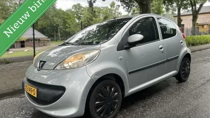 Occasion Peugeot 107 68 PK (50 kW) 2007 Grijs Hatchback