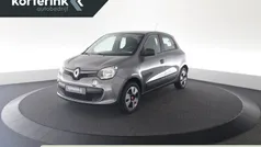 Grijs Gebruikt 2017 Renault Twingo Life Hatchback | € 7.950 (Eerlijke prijs)