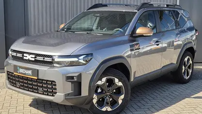 Grijs Occasion 2025 Dacia Bigster Extreme SUV | € 33.545 (Eerlijke prijs)
