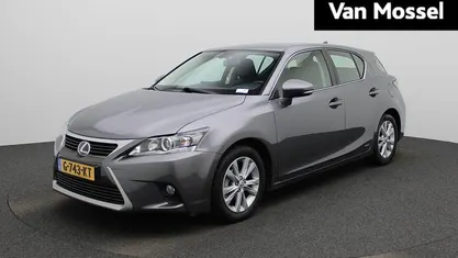 Grijs Gebruikt 2015 Lexus CT200h Luxury Line Hatchback | € 16.900 (Goede deal)