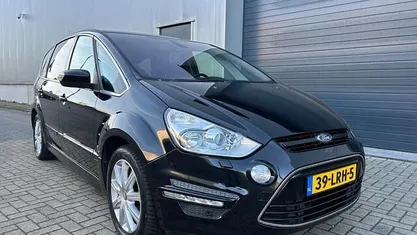 Occasion 2010 Ford S-MAX Titanium MPV | € 3.999 (Eerlijke prijs)