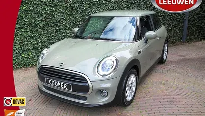 Occasion 2020 Mini Cooper Pepper Hatchback | € 17.950 (Eerlijke prijs)