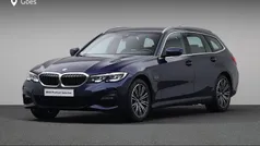 Blauw Gebruikt 2022 BMW 330e M Sport Stationwagen | € 37.880 (Eerlijke prijs)