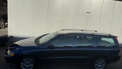 Blauw Occasion 2004 Volvo V70 Stationwagen | € 2.750 (Eerlijke prijs)