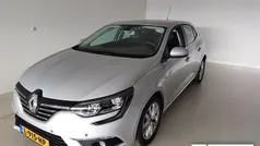 Grijs Gebruikt 2018 Renault Mégane IV LIMITED Hatchback | € 12.230 (Eerlijke prijs)