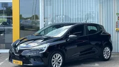 Gebruikt 2022 Renault Clio V Zen Hatchback | € 14.900 (Eerlijke prijs)