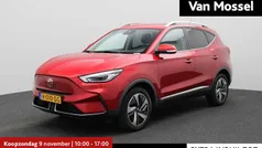 Rood Gebruikt 2022 MG ZS Comfort Sedan | € 19.444 (Eerlijke prijs)
