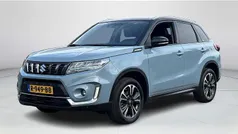 Blauw Gebruikt 2022 Suzuki Vitara Style SUV | € 24.950 (Eerlijke prijs)