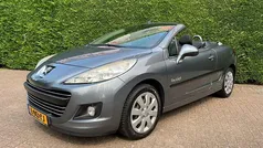 Grijs Gebruikt 2011 Peugeot 207 CC Cabriolet | € 3.250 (Super prijs)