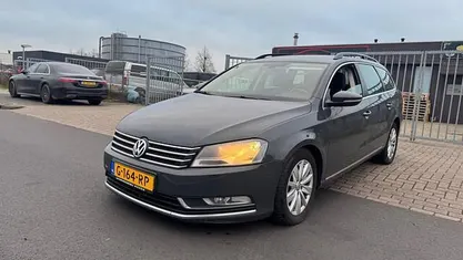 Grijs Gebruikt 2013 VW Passat Stationwagen | € 4.950 (Goede deal)