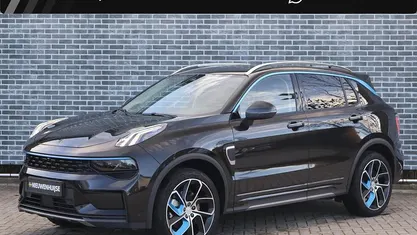 Zwart Occasion 2022 Lynk & Co 01 SUV | € 25.394 (Eerlijke prijs)