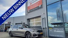 Grijs Gebruikt 2019 BMW 330 Executive Stationwagen | € 26.950 (Goede deal)