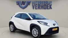 Gebruikt 2024 Toyota Aygo Play Hatchback | € 18.900 (Goede deal)