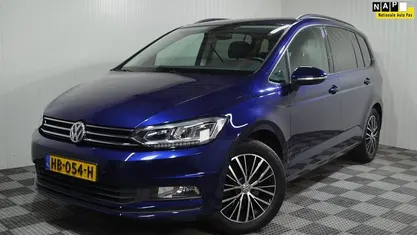 Blauw (metallic) Occasion 2015 VW Touran Comfortline MPV | € 18.500 (Eerlijke prijs)