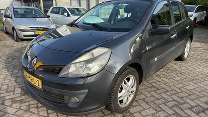 Occasion 2009 Renault Clio GrandTour Business Stationwagen | € 1.150 (Goede deal)