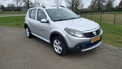 Occasion Dacia Sandero Stepway 87 PK (63 kW) 2010 Grijs Hatchback