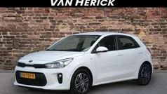 Wit Gebruikt 2017 Kia Rio Hatchback | € 10.745 (Eerlijke prijs)