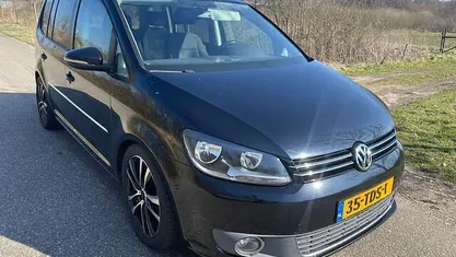 Occasion VW Touran Highline 105 PK (77 kW) 2012 Zwart MPV