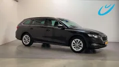 Zwart Gebruikt 2022 Skoda Octavia Business Line Stationwagen | € 18.900 (Eerlijke prijs)