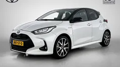 Gebruikt 2021 Toyota Yaris Hybrid Executive Hatchback | € 22.445 (Eerlijke prijs)
