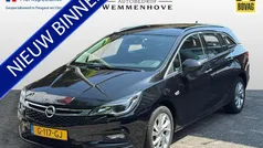 Zwart, metallic lak Gebruikt 2019 Opel Astra Business Stationwagen | € 9.890 (Eerlijke prijs)