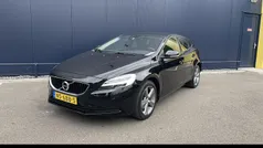 Zwart Gebruikt 2017 Volvo V40 Stationwagen | € 15.950 (Eerlijke prijs)