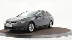 Grijs Gebruikt 2023 VW Golf VIII Life Stationwagen | € 25.880 (Eerlijke prijs)