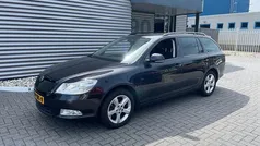 Zwart Gebruikt 2013 Skoda Octavia Stationwagen | € 3.750 (Super prijs)