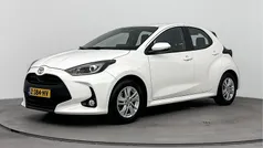 Gebruikt 2024 Toyota Yaris Hybrid Active Hatchback | € 22.950 (Eerlijke prijs)