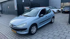 Gebruikt 2002 Peugeot 206 Hatchback | € 1.499 (Eerlijke prijs)