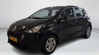 Zwart Gebruikt 2022 Hyundai i10 Comfort Hatchback | € 12.840 (Eerlijke prijs)