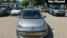 Grijs Gebruikt 2015 VW up! move up! Hatchback | € 7.995 (Eerlijke prijs)