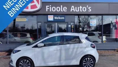 Wit Gebruikt 2022 Renault Zoe Intens Hatchback | € 17.750 (Eerlijke prijs)