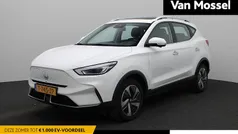 Wit Gebruikt 2023 MG ZS Comfort Sedan | € 21.995 (Eerlijke prijs)