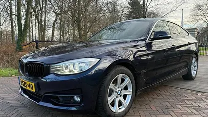 Blauw Occasion 2014 BMW 320 Executive Hatchback | € 9.990 (Eerlijke prijs)