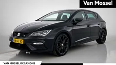 Zwart Gebruikt 2020 Seat Leon FR Hatchback | € 20.900 (Eerlijke prijs)