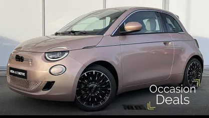 Nieuw Fiat 500e La Prima 86 kW (118 PK) 2025 Roze Hatchback